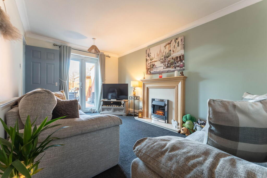 Hollis Crescent, Strensall, York, YO32 5SP photo 4