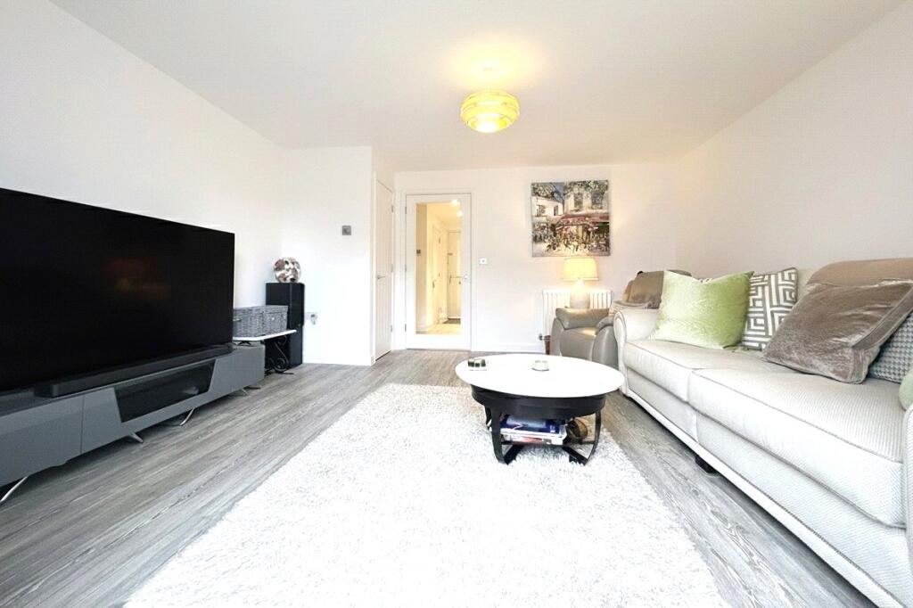Bennetts Rest, Hook, Hampshire, RG27 photo 4