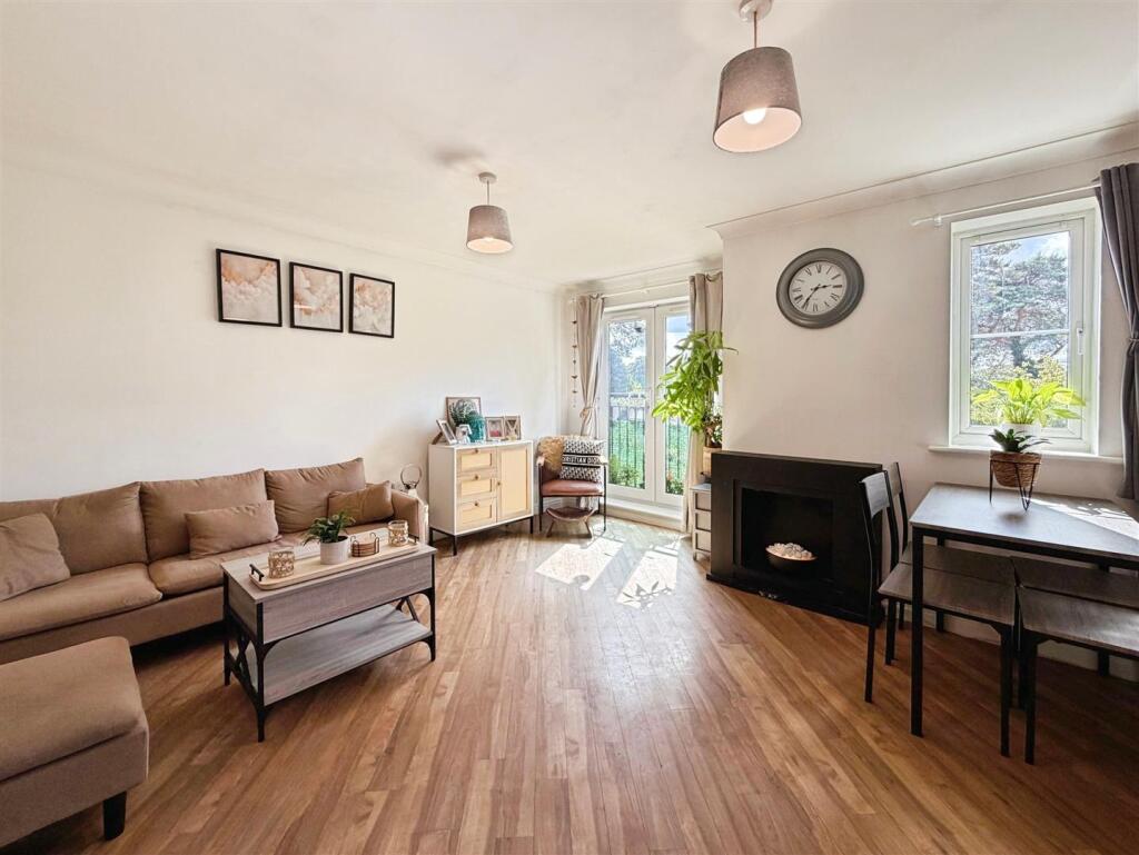 Apartment in West Suffolk, Red Lodge - More