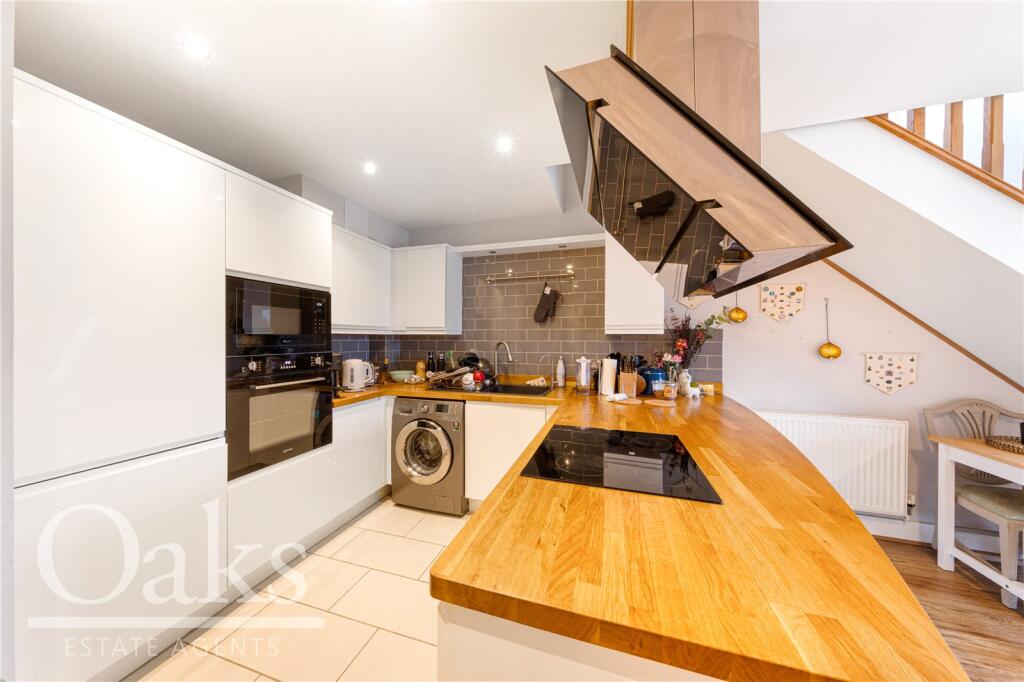 Main image of property: Leslie Park Road, East Croydon