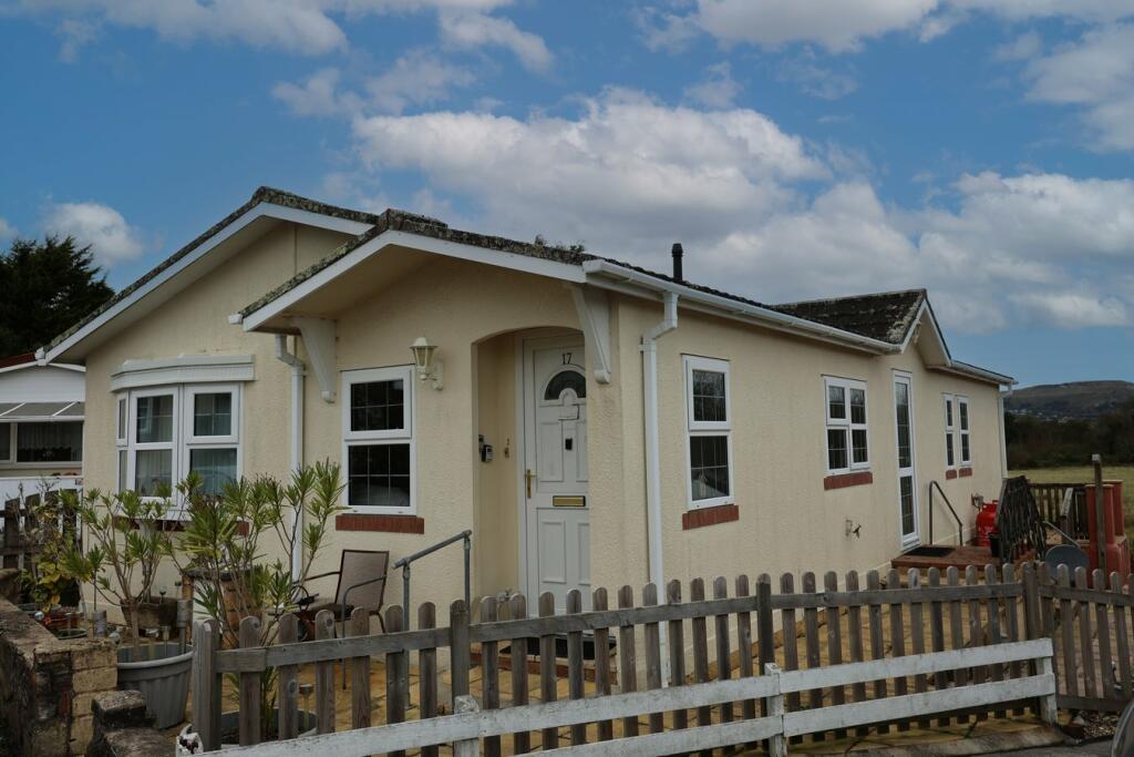 3-bed caravan on Glenleigh Park, Sticker, St Austell, PL26, £139,950