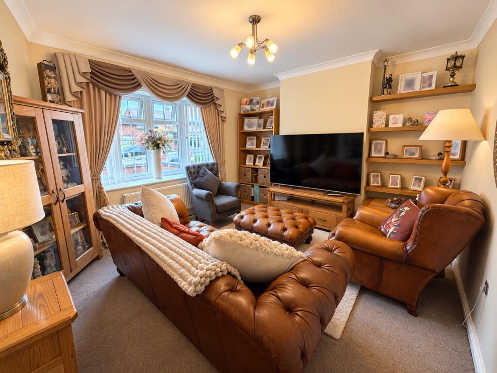 House in Wolverhampton, West Midlands - View 2