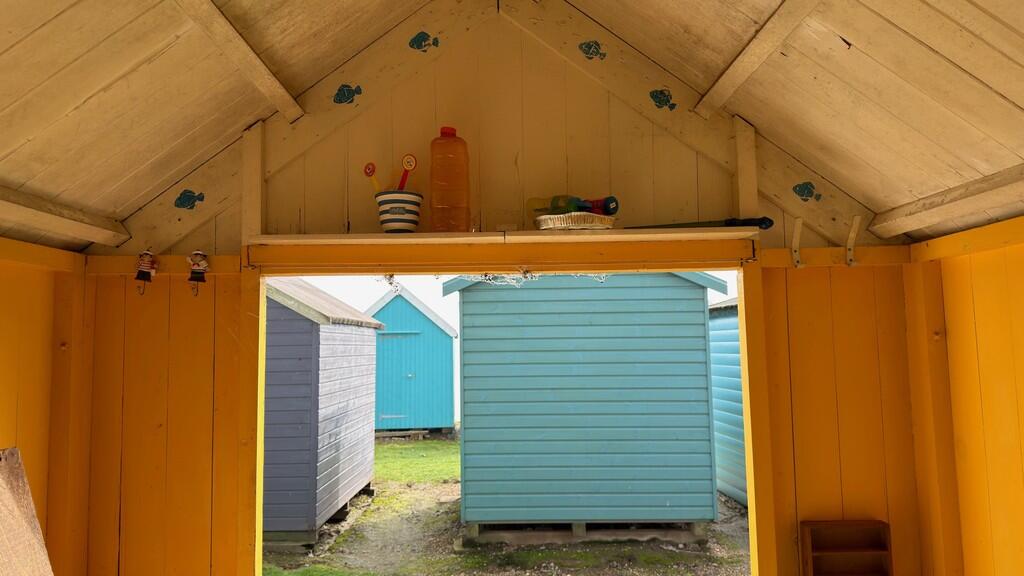 Beach Hut 263 photo 4
