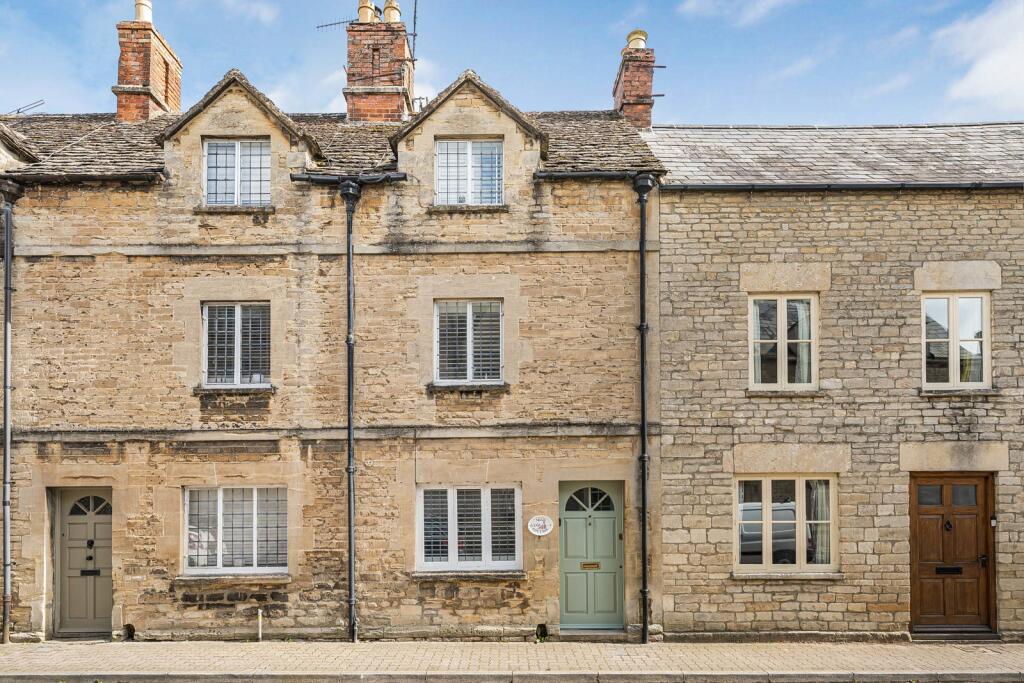 Main image of property: Gloucester Street, Cirencester, Gloucestershire, GL7