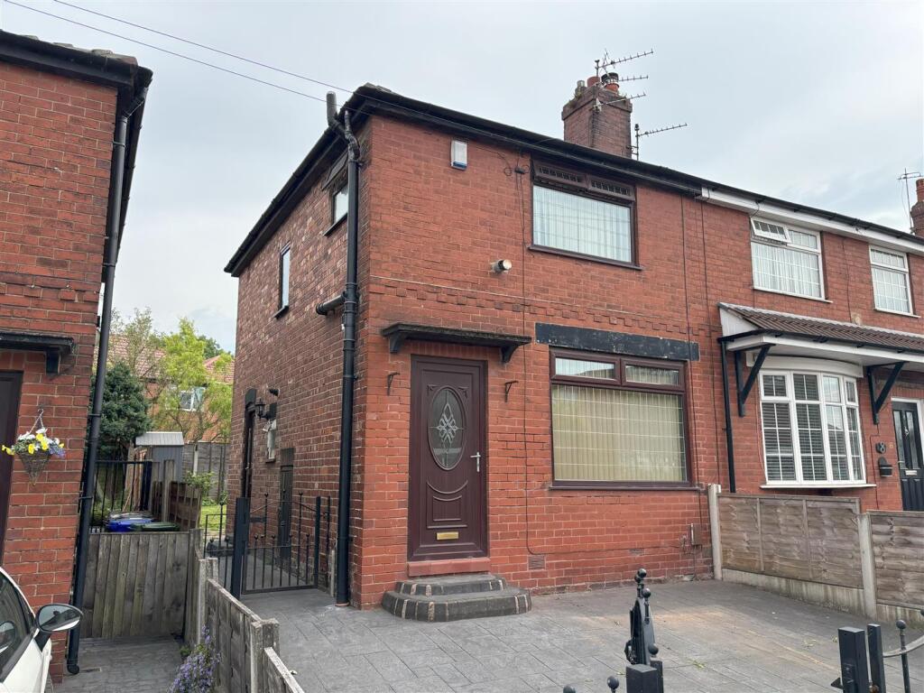 Main image of property: Albion Drive, Droylsden