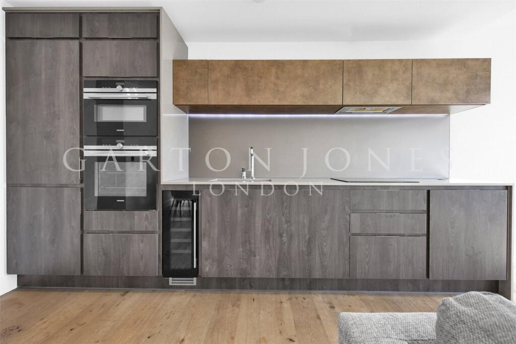 Apartment in London - View 5