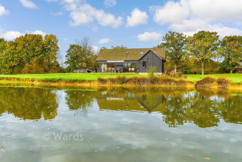 3-bed detached on Pike Fish Lane, Paddock Wood, Tonbridge, Kent, £825,500