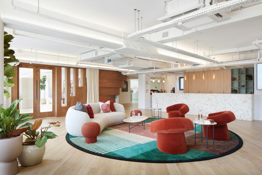 Lounge.jpg