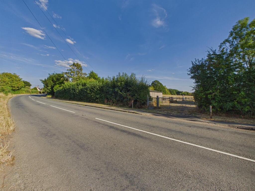 Roberts End, Hanley Swan - View 3