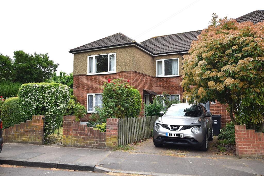 Main image of property: Park Lane, Chadwell Heath, RM6
