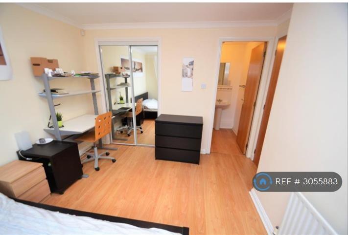 Apartment in Glasgow - View 5