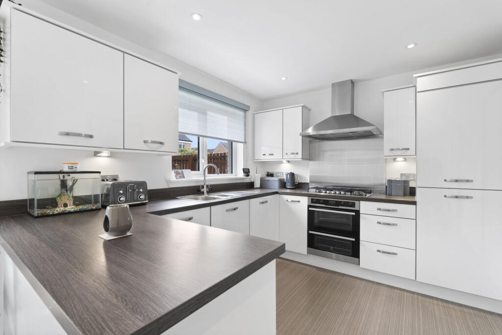 House in Bishopton, Dargavel Village - View 5