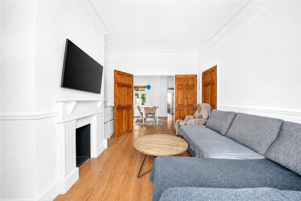 House in London - View 5