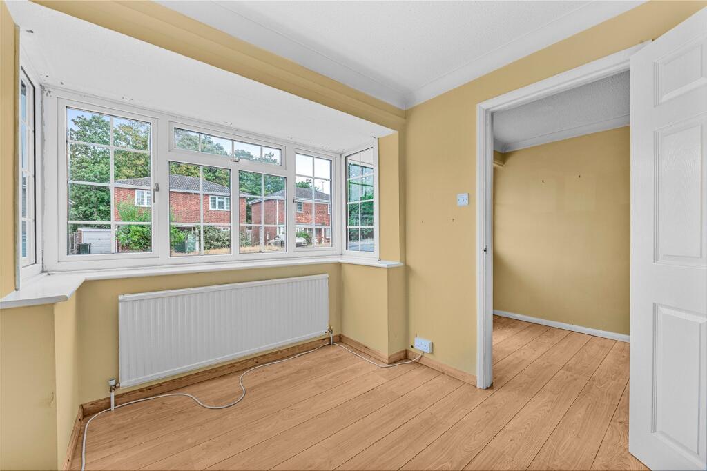 House in Guildford, Pirbright - View 4