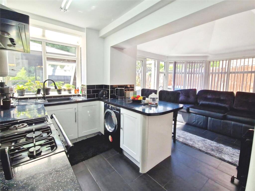 House in Salford, Greater Manchester - View 4