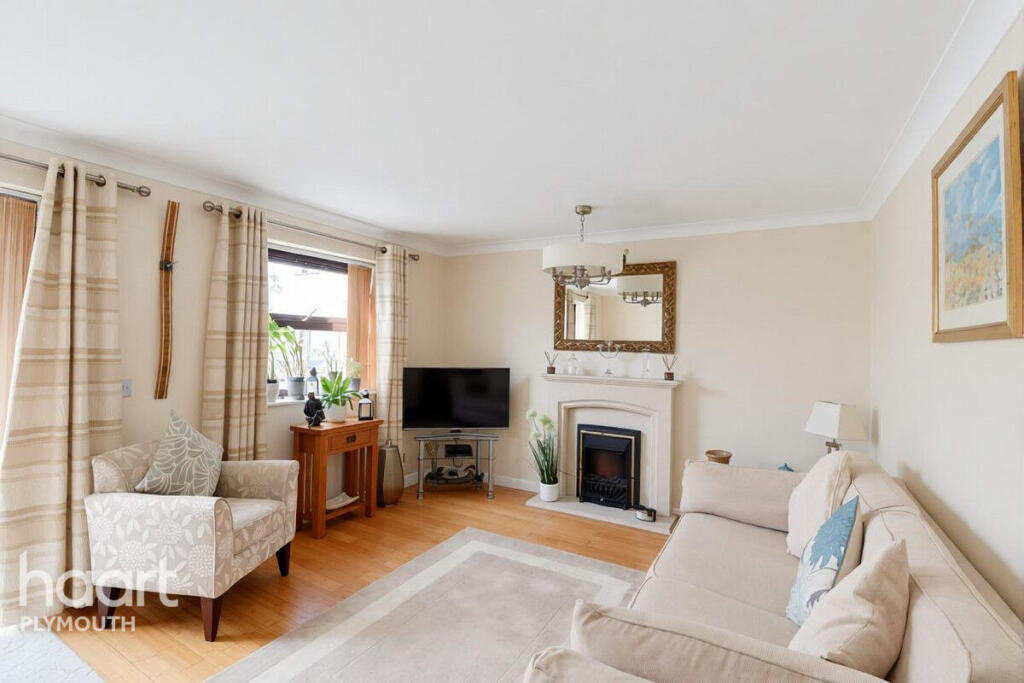 Apartment in Plymouth - View 2