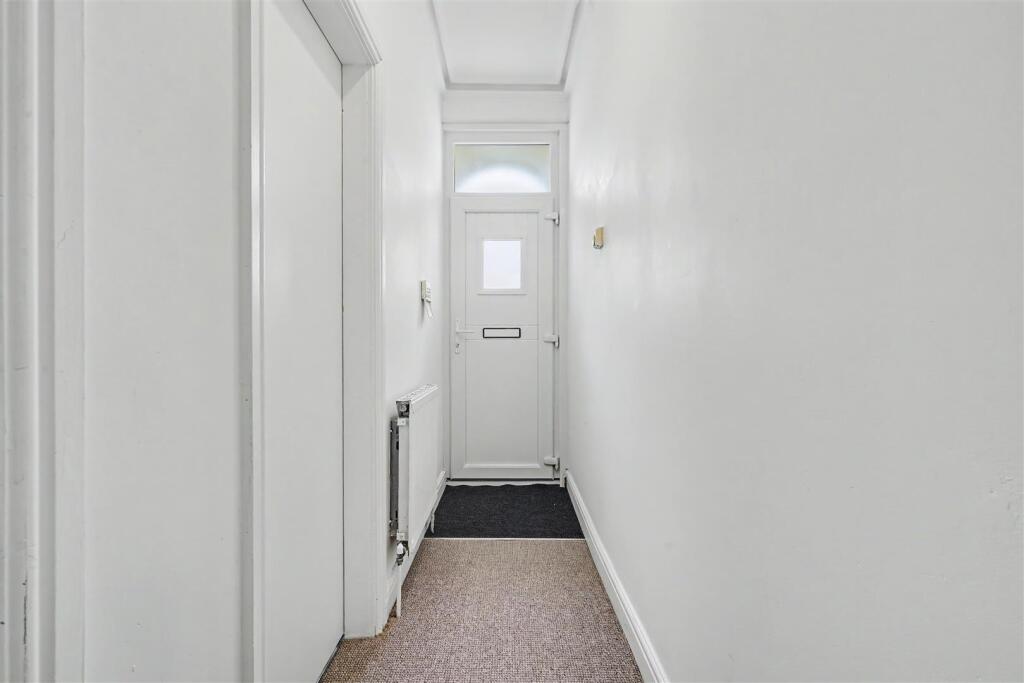 House in Nottingham, Hyson Green - View 5