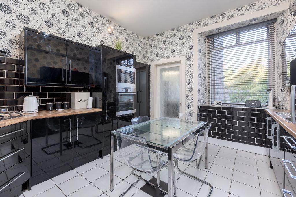 Apartment in Edinburgh, Merchiston - View 3