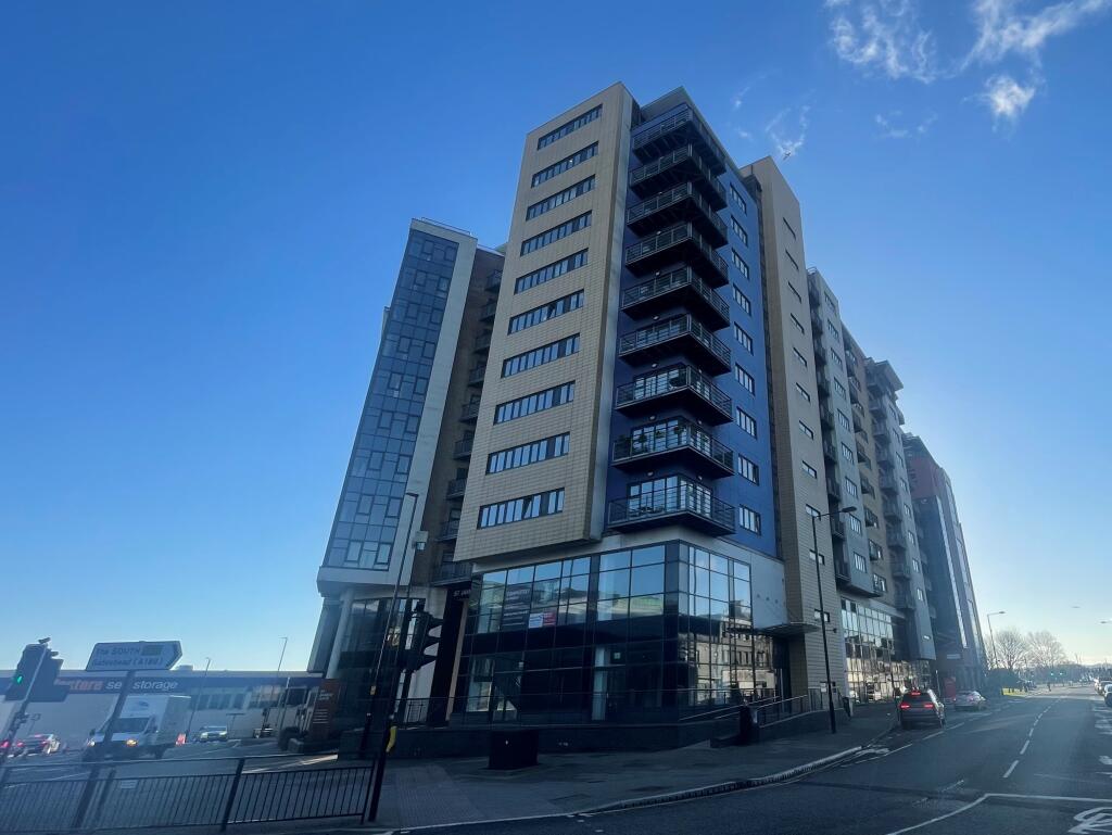 Apartment in Newcastle upon Tyne - View 3