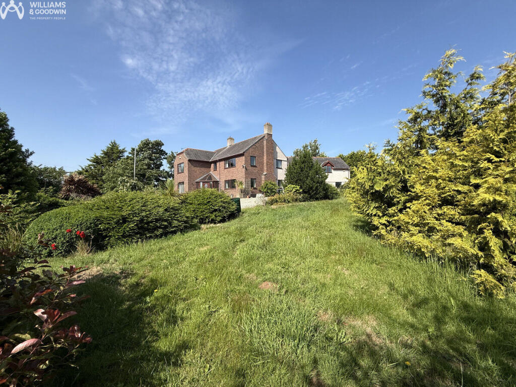 Main image of property: Lon Foel, Brynsiencyn, Anglesey, LL61