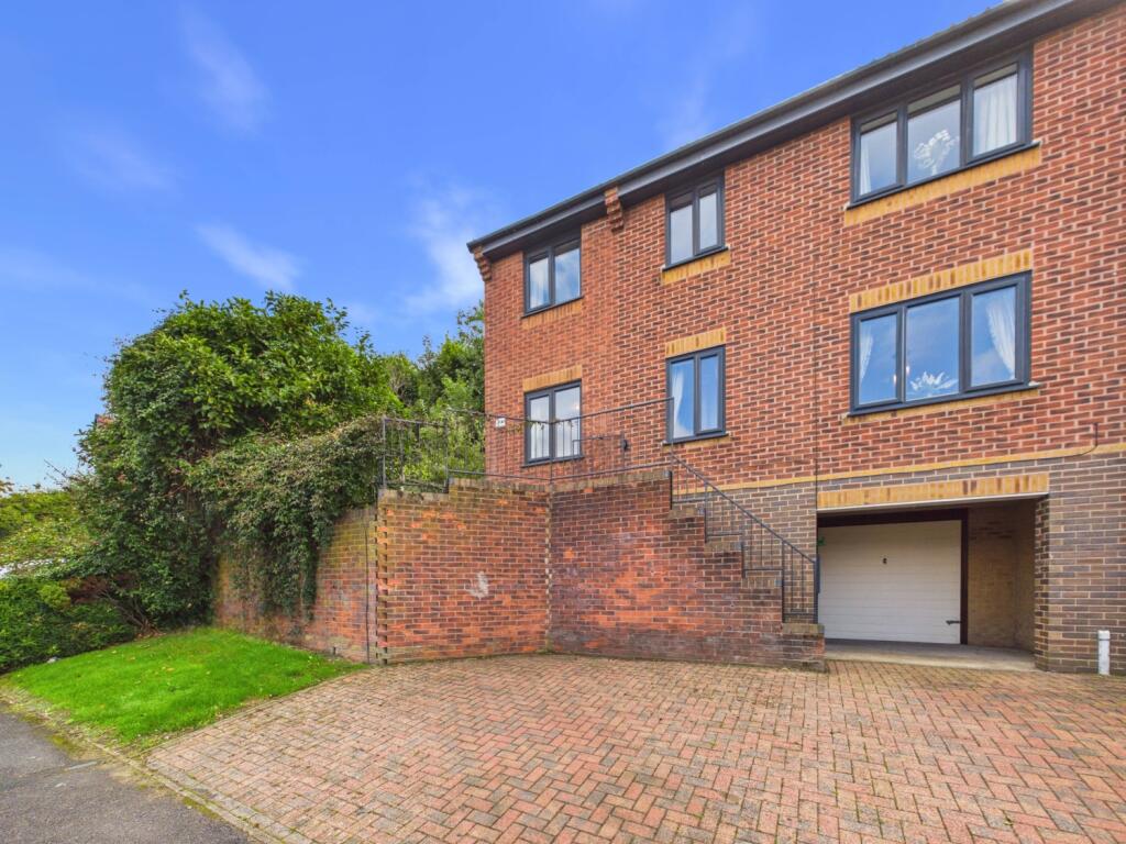 Main image of property: Holmley Lane, Dronfield, Derbyshire, S18