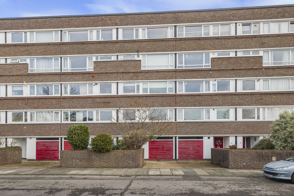Apartment in London, Pickhurst, Hayes