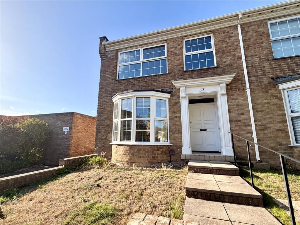 3-bed terraced on Wedgwood Drive, Whitecliff, Poole, BH14, £485,000