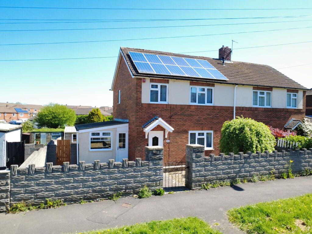 Main image of property: Oak Road, Llanharry, Pontyclun CF72 9HT