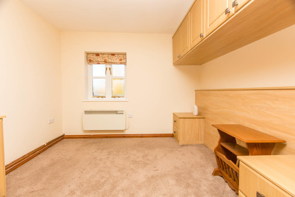 House in Northampton - View 5