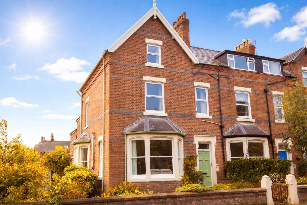 Main image of property: Flat 2, 24 Cecil Street 