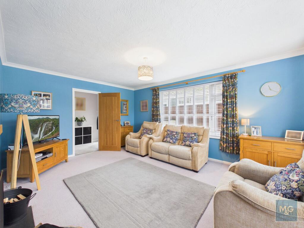 Rembrandt Way, Bury St. Edmunds, IP33 photo 3
