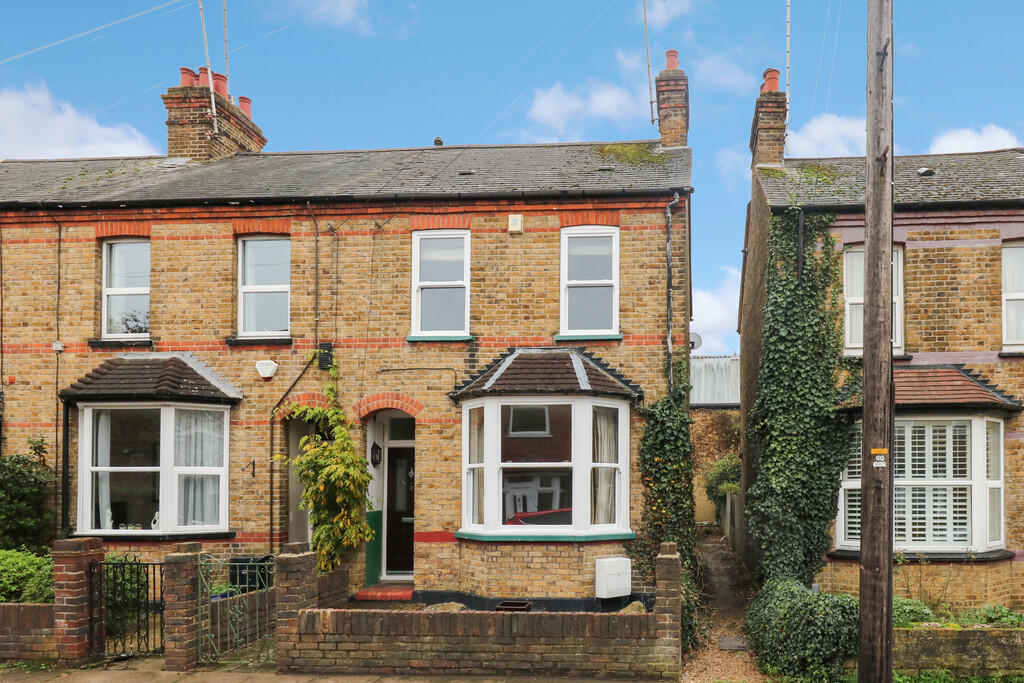 Main image of property: Hows Close, Uxbridge