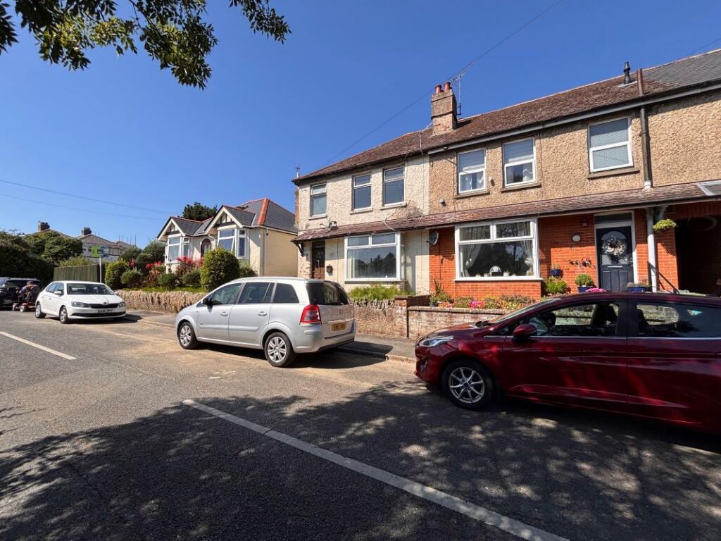 House in Portsmouth - More