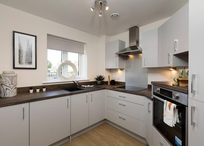 Apartment in Reading - View 5