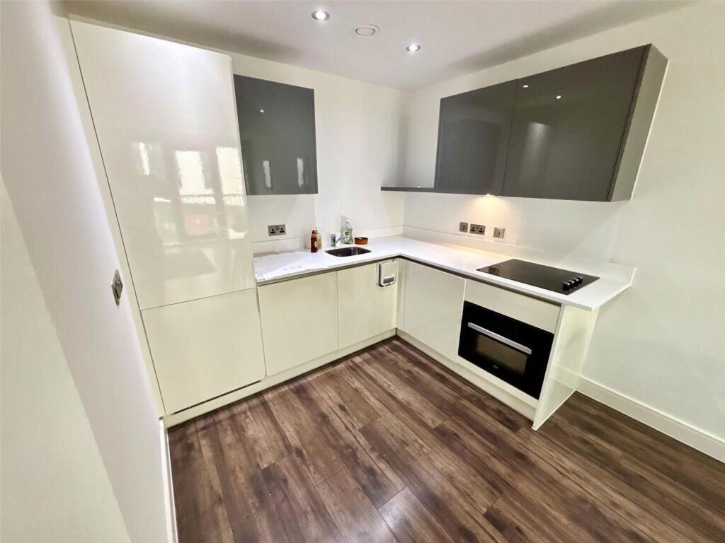 Apartment in Birmingham, Jewellery Quarter - View 2