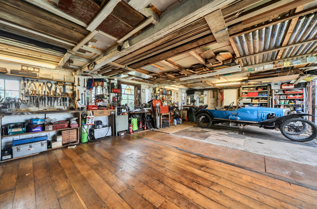 The Barn, Dishley Court, Newtown, Leominster, Herefordshire, HR6 8QD photo 4