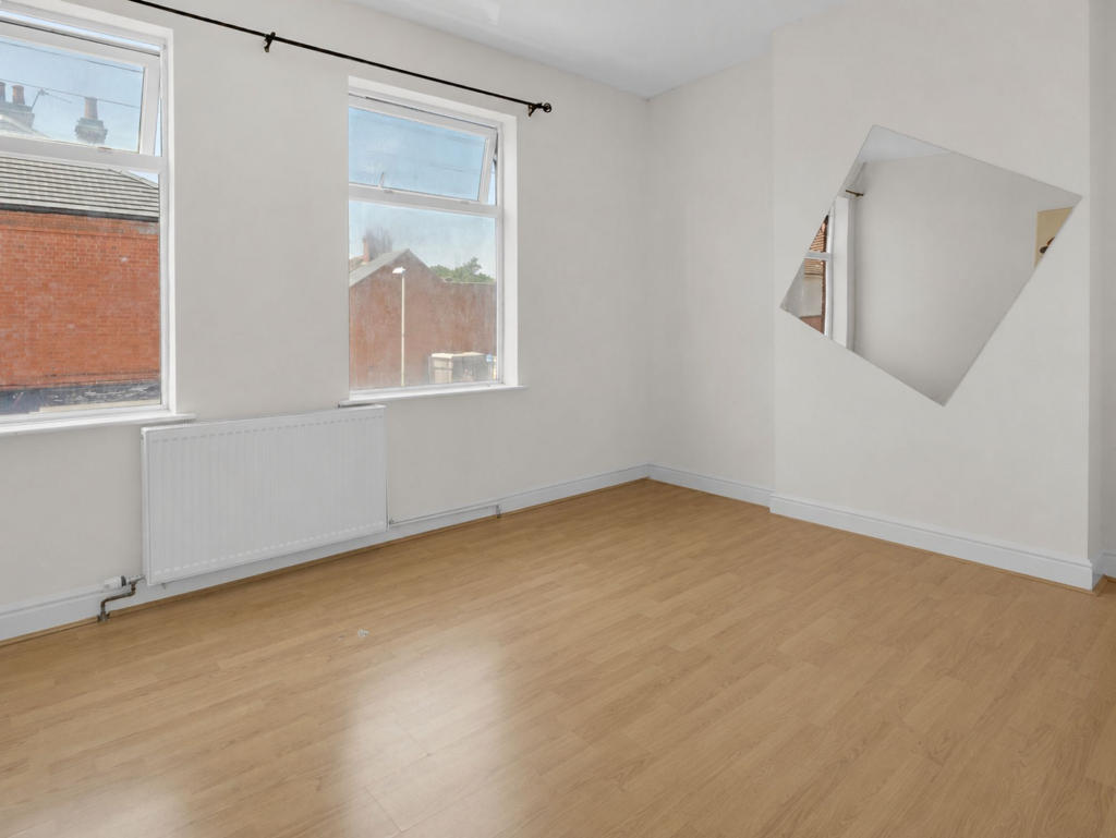 House in Leicester - View 5