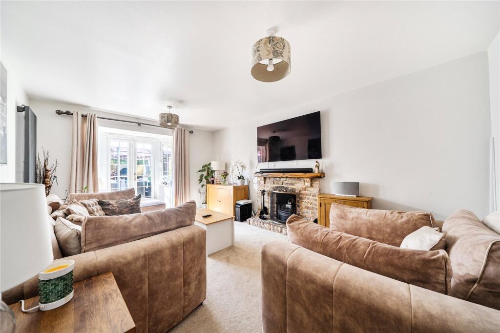 Athoke Croft, Hook, Hampshire, RG27 - View 4