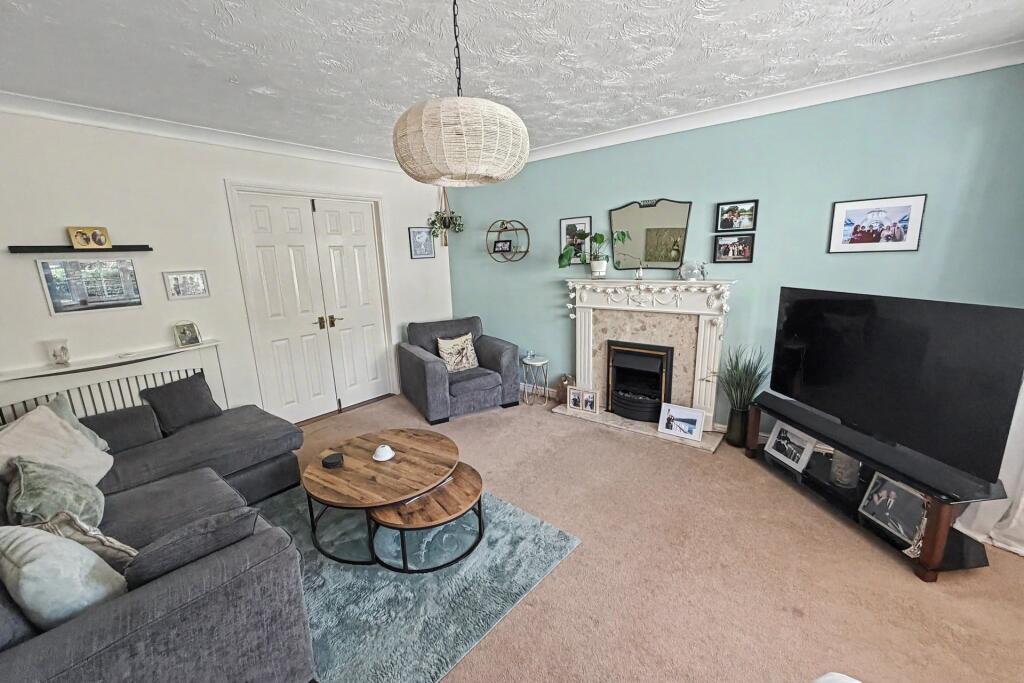 House in Verwood, Ebblake - View 3