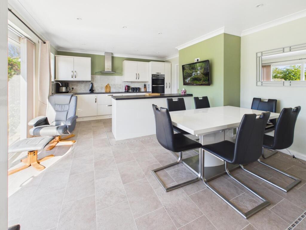 65 Louth Road, Horncastle photo 4