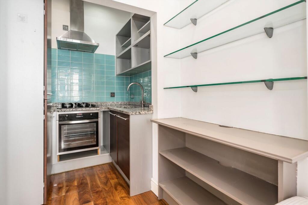 Apartment in London - View 3
