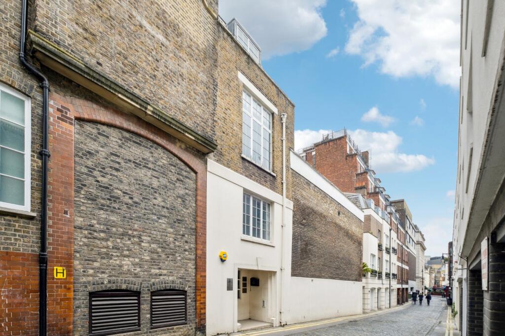 Main image of property: Market Mews,
Mayfair, W1J