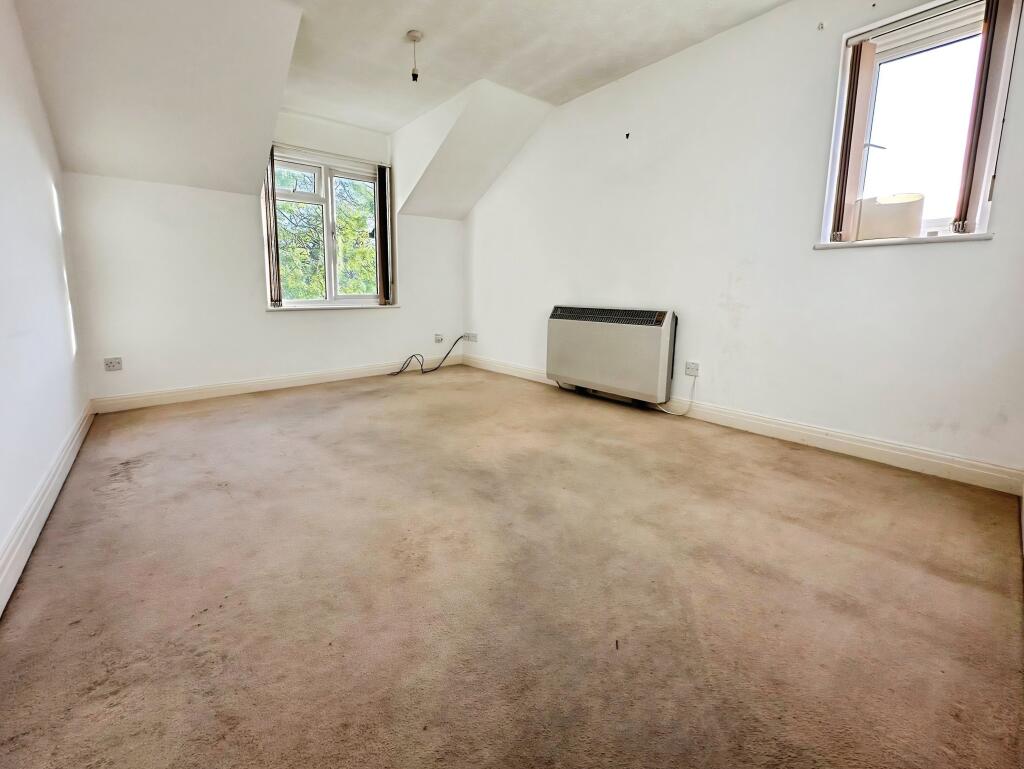 Apartment in Salisbury, Wiltshire - View 2