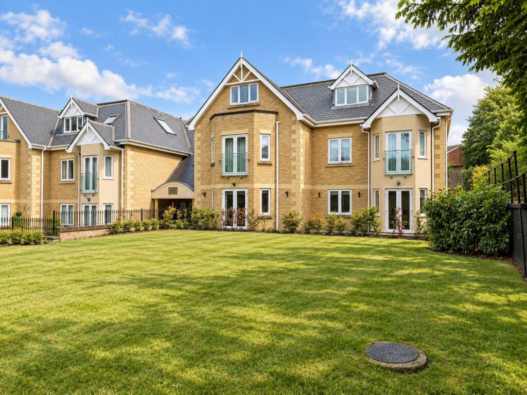 Apartment in London - View 5