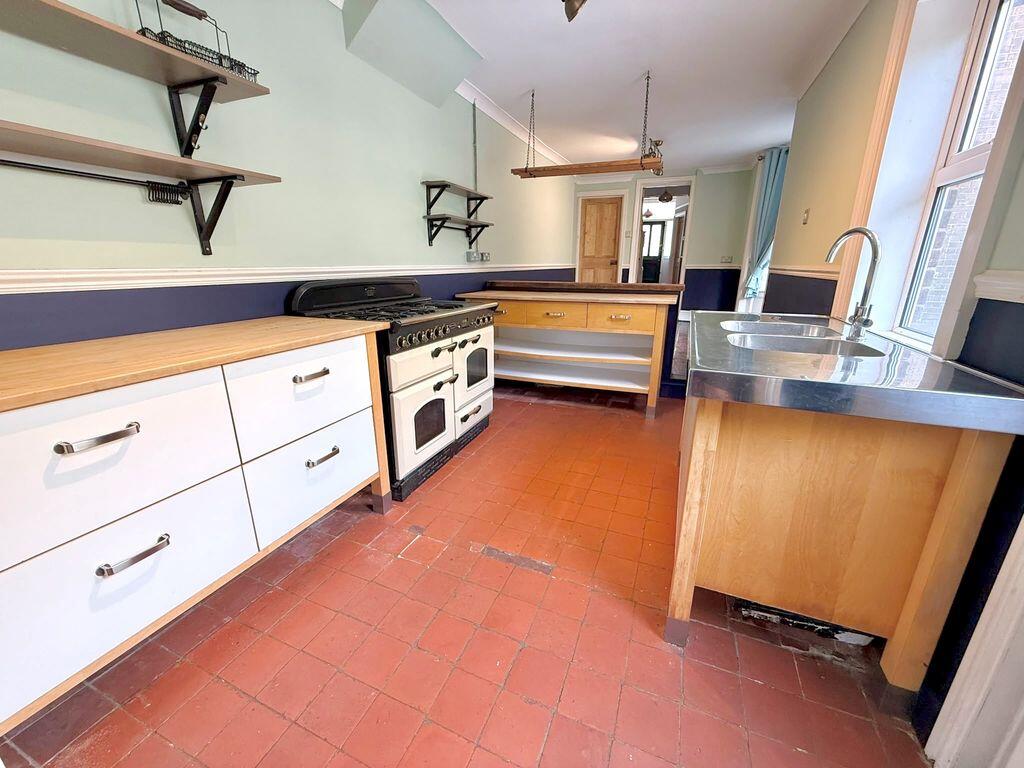 House in Dunstable, Central Bedfordshire - View 6