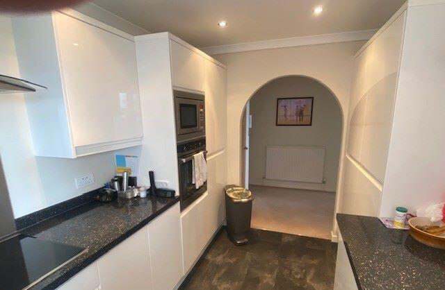 Apartment in Worthing, West Sussex - More