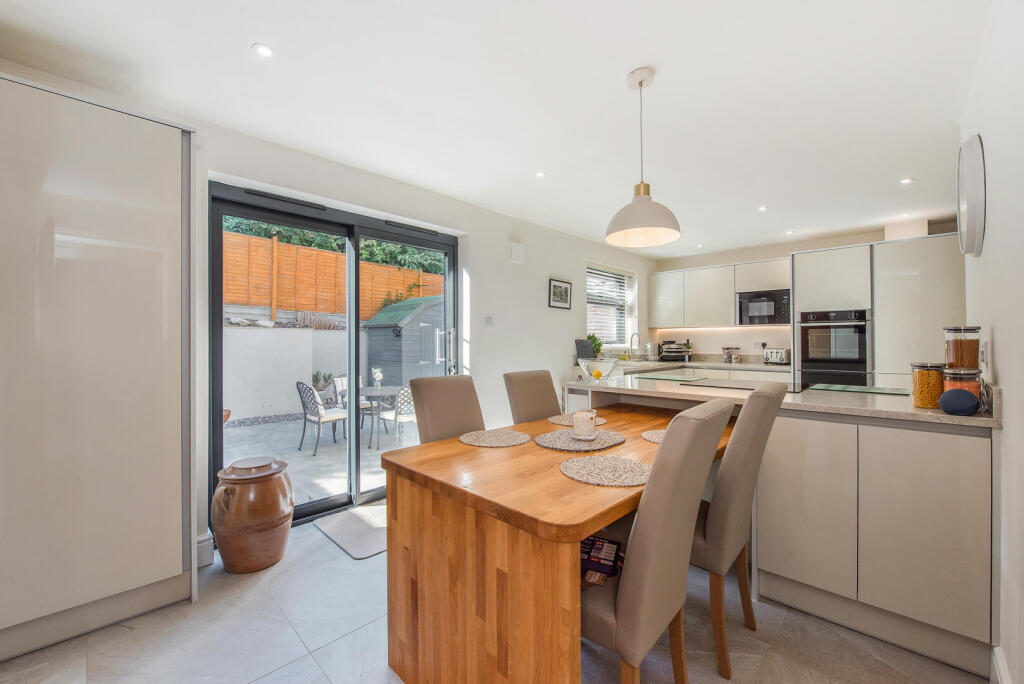 House in Fareham, Fleetend - View 2