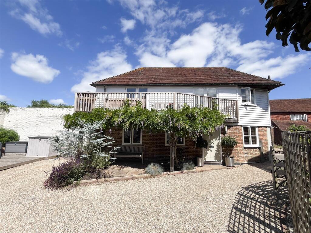 Main image of property: Ham Lane, Burwash, Etchingham, TN19 7ER