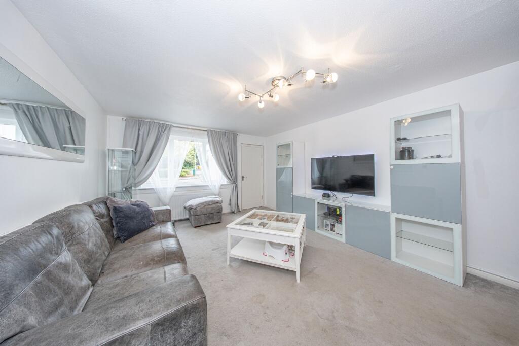 House in East Calder, West Lothian - View 2