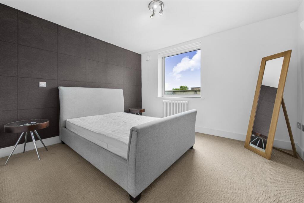 4 bedroom penthouse for rent